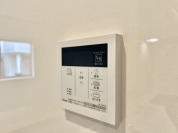 【給湯器リモコン】