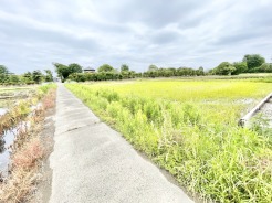 四季折々の自然の変化を身近に感じながら、心穏やかに過ごせるのどかな風景が広がっています。
