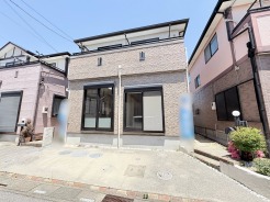 緑が多くのびのび子育てに適した環境です。