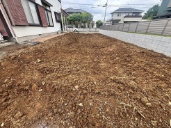 新たな暮らしの可能性を広げる、伸びやかで開放感のあるゆとりある敷地です。