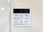 【給湯器リモコン】