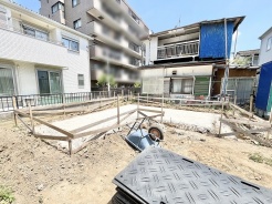 理想の住まいを形にするための、可能性を秘めたまっさらな空間が広がっています。