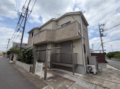 風通し・日当たりに優れる角地。開放感をお楽しみください。