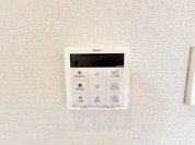 【給湯器リモコン】