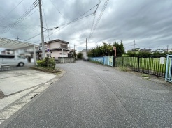 穏やかな空気が流れる閑静な住宅街に佇むゆとりある周辺環境