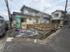 新しい暮らしの形を思い描く、これからの時間が楽しみになる心地よい敷地です。