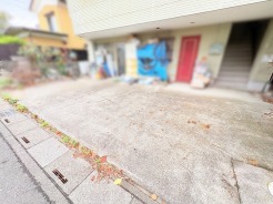 ゆとりある広さが確保され日常の動線をスムーズにサポートしてくれる空間です