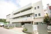 川口市立東中学校