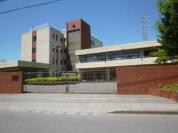 川口市立里中学校