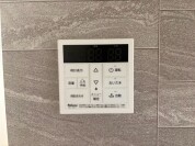 【給湯器操作パネル】