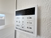 【追い炊き機能付きパネル】