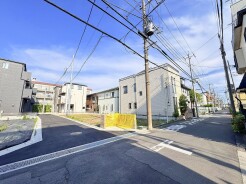 F号地 前面道路を含む現地写真