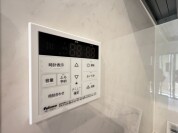 【給湯器操作パネル】
