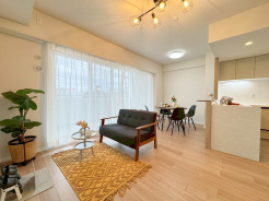 リビングダイニング