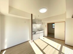 リビングダイニング