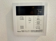 【給湯器操作パネル】