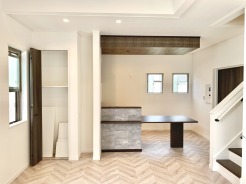 リビングダイニング