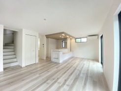 リビングダイニング