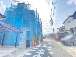 前面道路を含む現地写真