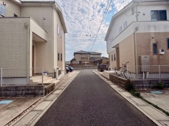 前面道路を含む現地写真