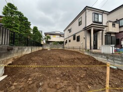 周囲の環境と調和しながら、自分らしい暮らしを描き出せる広々とした空間です。