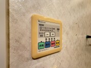 【給湯器操作パネル】