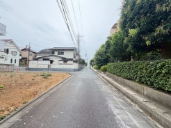 前面道路を含む現地写真