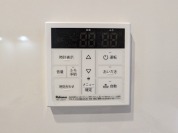 【給湯器操作パネル】