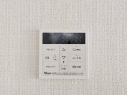 【給湯器操作パネル】