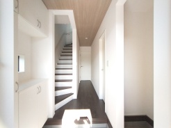 たっぷりの収納スペースで快適に暮らせそう。