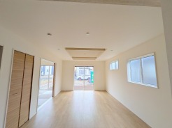 天井が高くなって開放感を感じる折り上げ天井。居住者が快適に暮らすための工夫がここにも見つかりました。