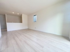 開放感と採光にこだわった、16.62帖のLDK。