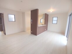 開放感と採光にこだわった、15帖のLDK。