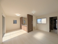 3号棟 家族団らんの時間も増えそうな、くつろぎのLDK。