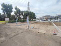 基礎から完成済みの住まいまで、各工程をご確認いただけます。