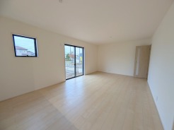 5号棟 開放感と採光にこだわった、18帖のLDK。