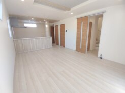 家族が自然に集りそうな広さが魅力のLDK。