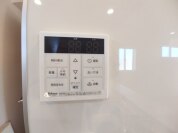 【給湯器操作パネル】