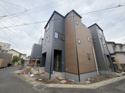 1号棟 風通し・日当たりに優れる角地。開放感をお楽しみください。
