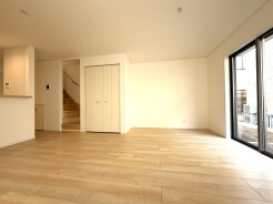 2号棟 家族団らんの時間も増えそうな、くつろぎのLDK。