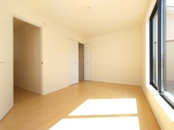 C号棟 たっぷりの陽光と、心地よい風が舞い込みます。