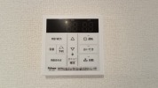 【給湯器操作パネル】