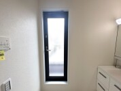 【勝手口】