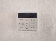 【給湯器操作パネル】