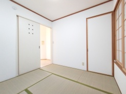 完成済み、実物をじっくりチェックできます。