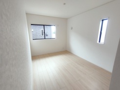 この部屋だれの部屋にしようかな、なんて会話を現地で楽しんでください。