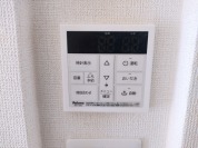【給湯器操作パネル】
