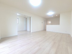 伊奈町栄1丁目46番 【】