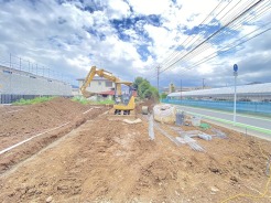 基礎から完成済みの住まいまで、各工程をご確認いただけます。