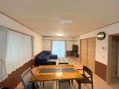 リビングは家具の配置も思いのまま。自由度が高い設計です。